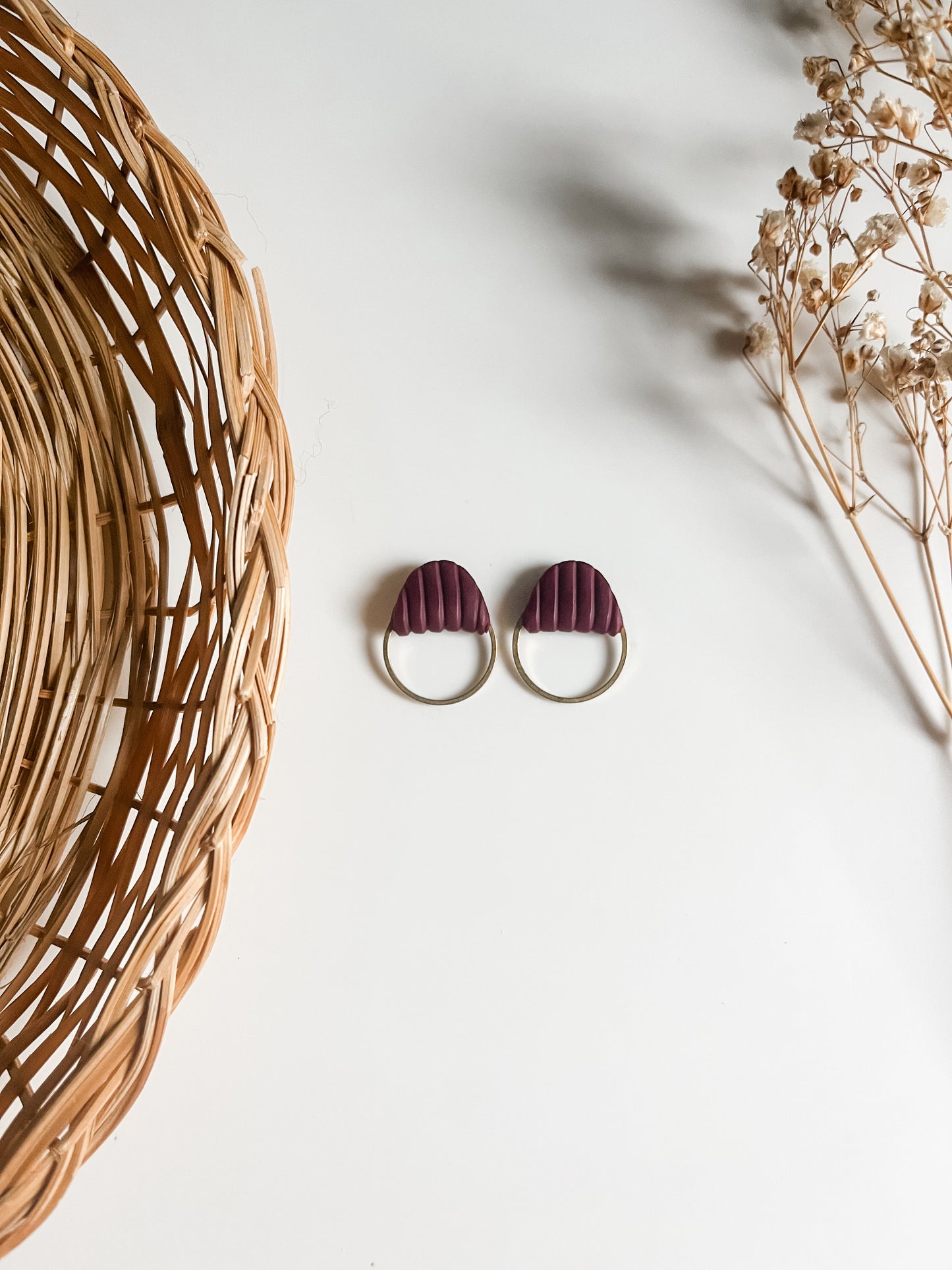 Ribbed Circle Studs
